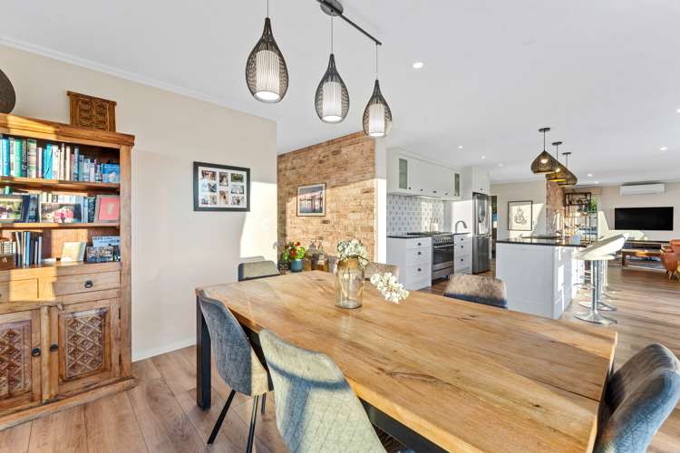 8 Waititiro Rise Stanmore Bay_6