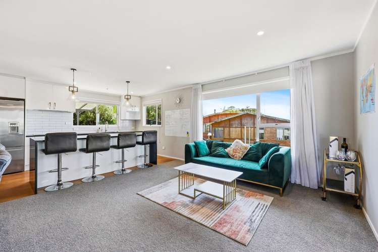 54 Chorley Avenue Massey_45