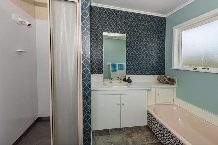 52 Cairnfield Road Kensington_14