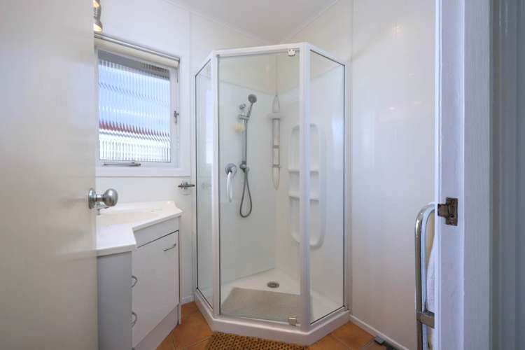 31 Fairdene Avenue Henderson_13