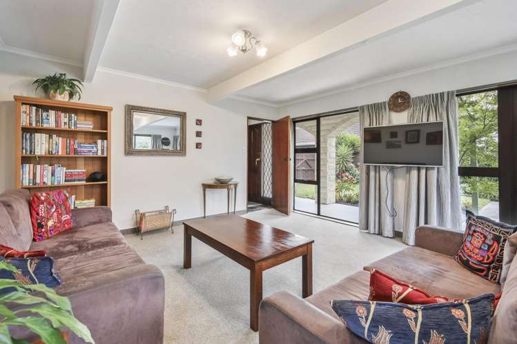 68 Lake Terrace Road Burwood_8