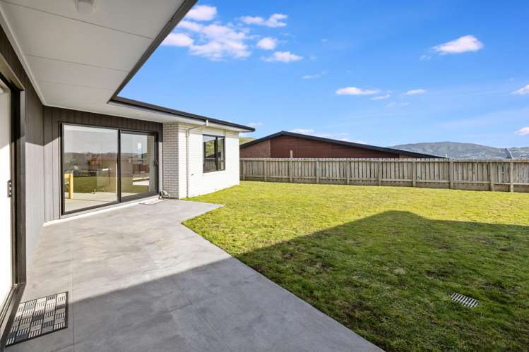 87 Cedarwood Street Woodridge_11