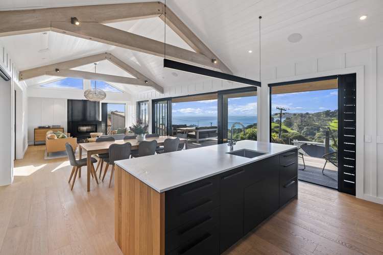 20 Marine View Road Onetangi_16