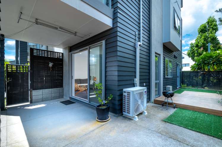 G01/110 Hobsonville Point Road Hobsonville_10