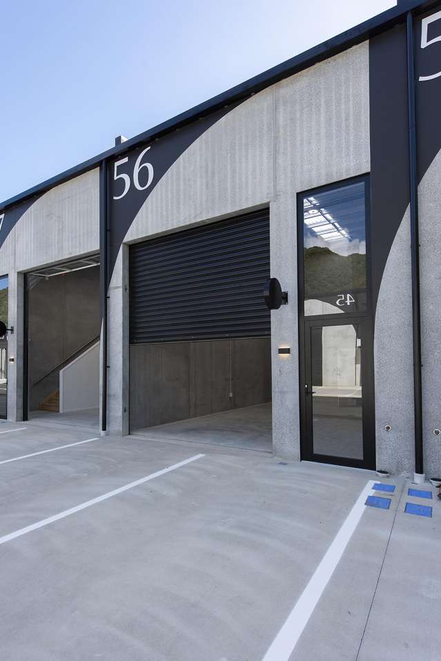 Modern Workspace In The Quarter