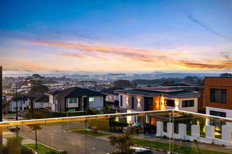 49 Matahae Drive Flat Bush_24