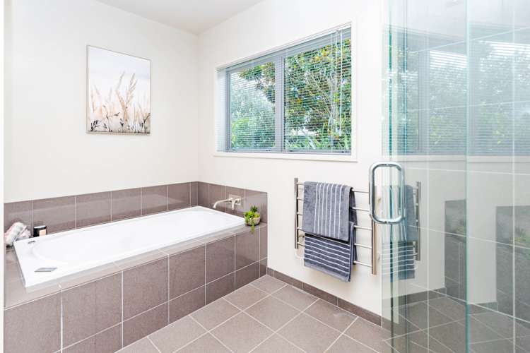 102 Lake Road Frankton_22