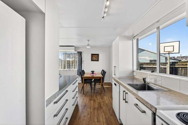 237 Flaxmere Avenue Flaxmere_4
