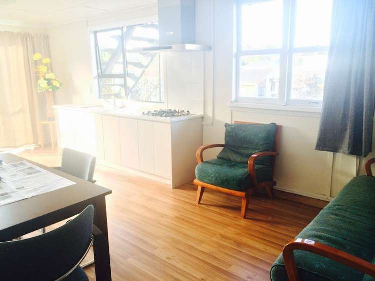 68 Connaught Street Blockhouse Bay_8