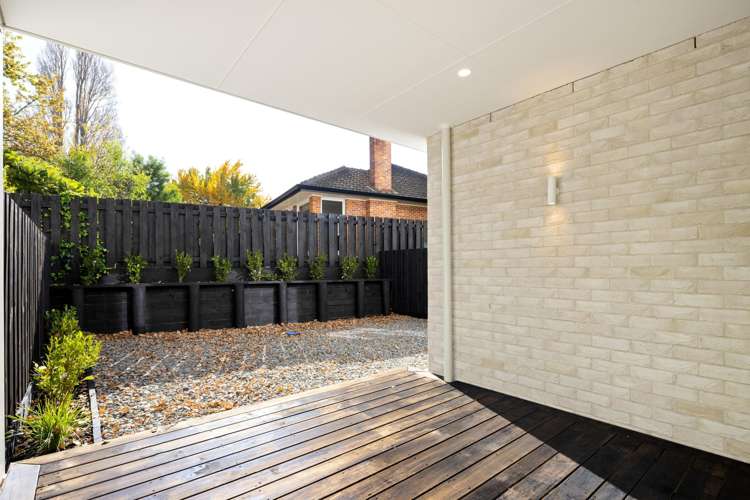 2/2 Woodstock Road Fairfield_17