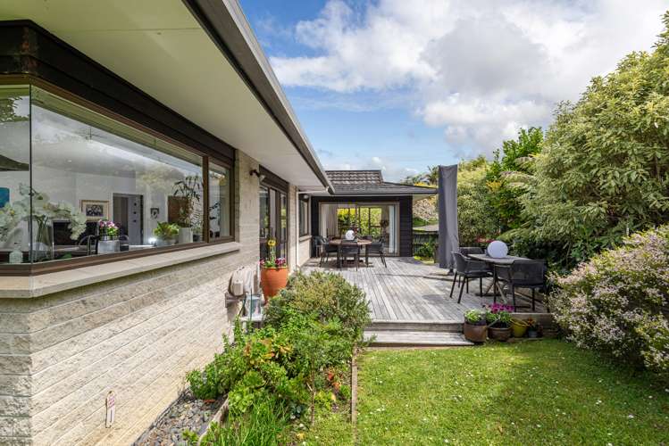 21 Amante Crescent Mairangi Bay_17