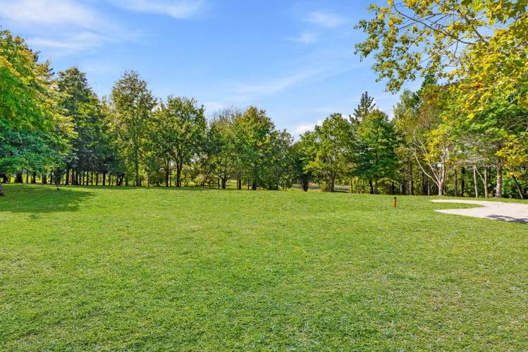 Lot Lots 1, 2 & 4,/33 Three Oaks Drive_0