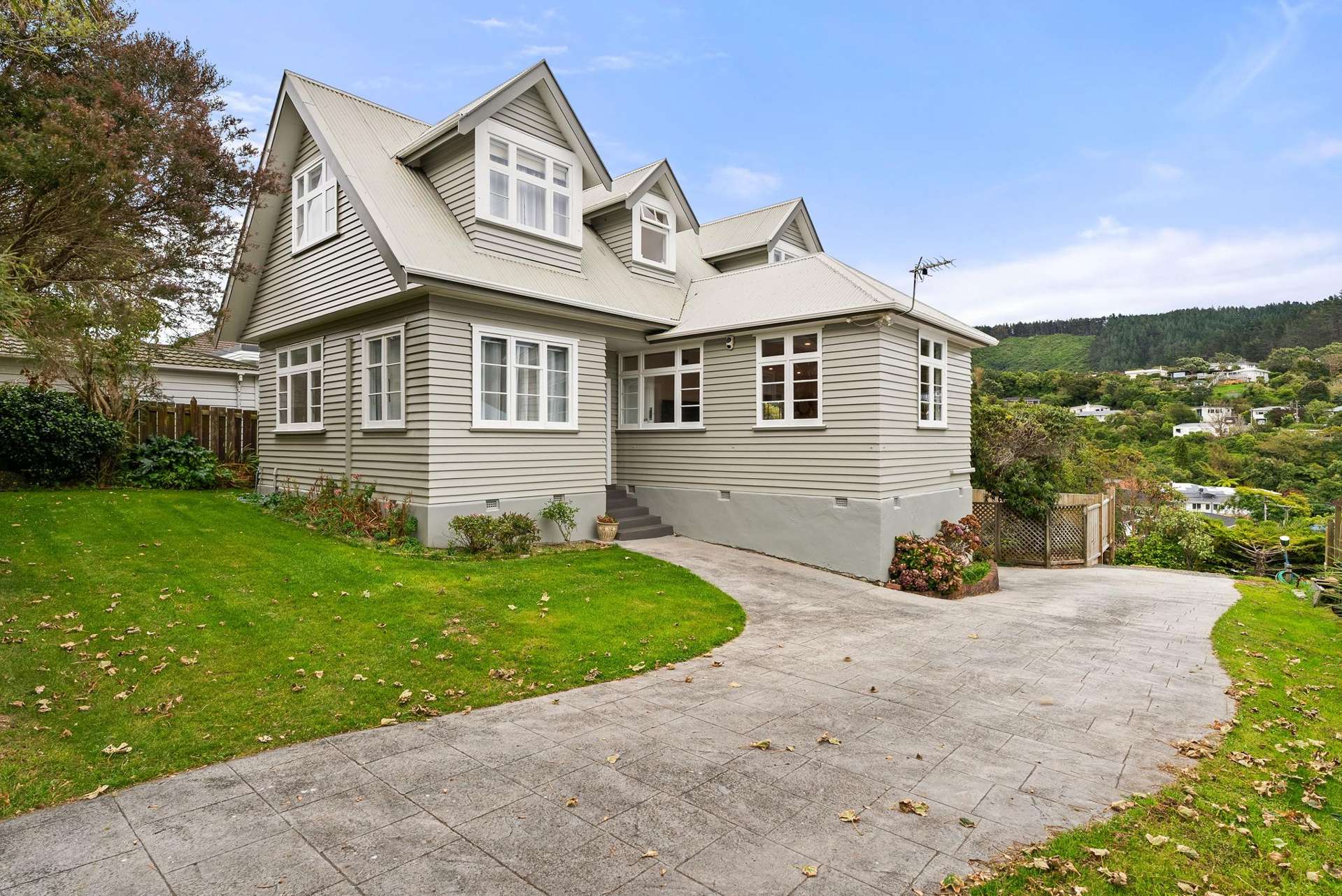 30 and 30A Ngatitoa Street Tawa_0