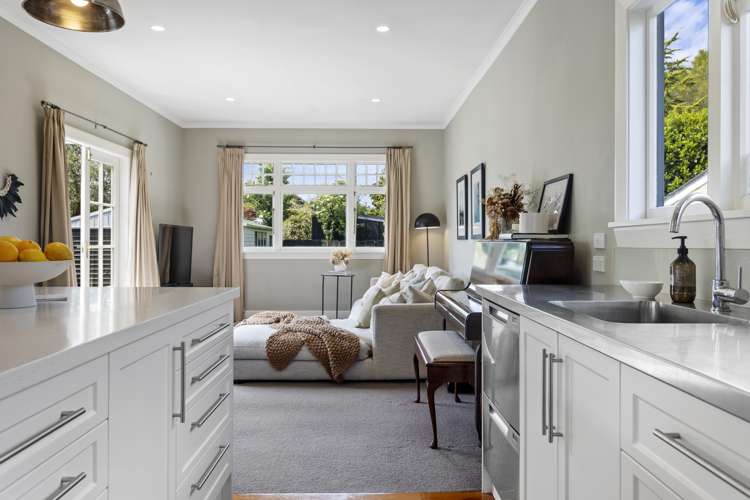 42 Barrington Street Somerfield_9