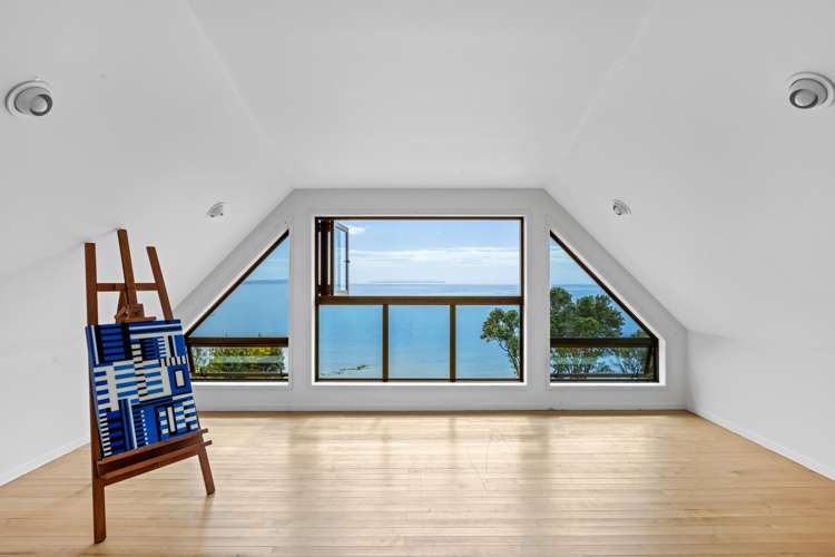 6 Cliff Road Torbay_16