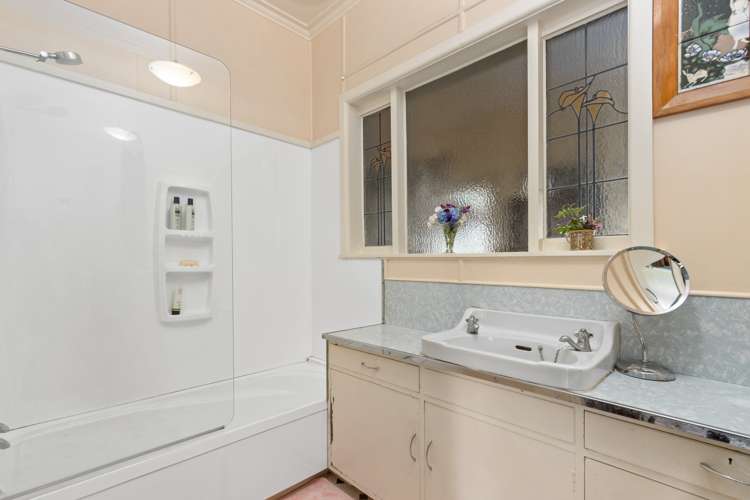 12 Dolbel Street Taradale_18