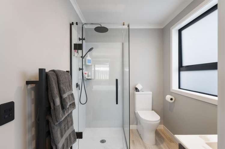 10 Kanzan Grove Feilding_16