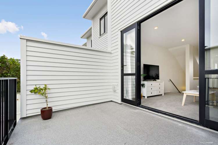 57/17 Lyon Avenue Mount Albert_3