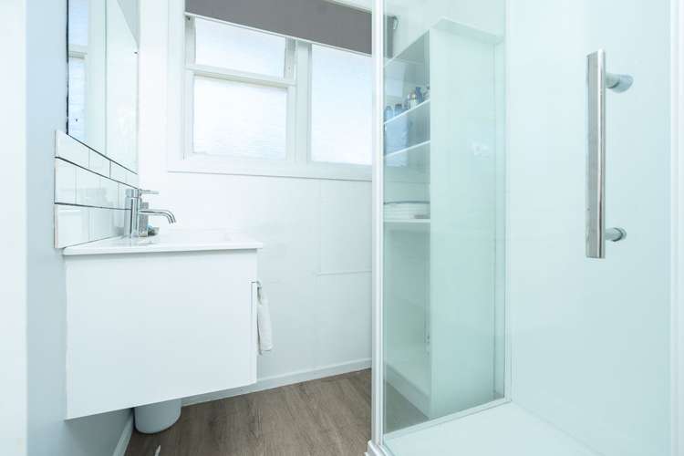 33 Garden Heights Avenue Glenview_14