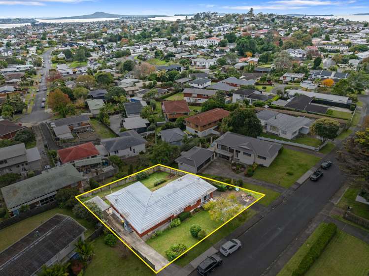 1&2/71 O'Halloran Road Howick_6