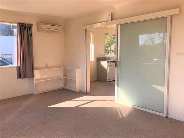 1/16 Cobham Crescent 10816_2
