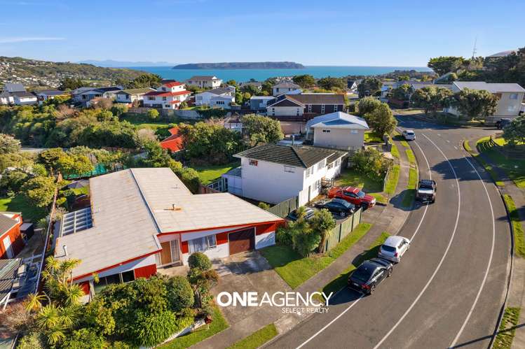 85 Gloaming Hill Titahi Bay_20