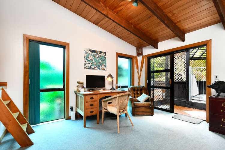 49 Waitakere Road Waitakere_16