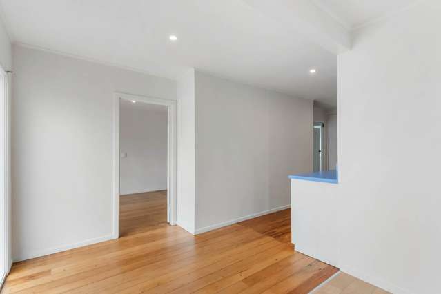 15 Rossgrove Terrace Mt Albert_4