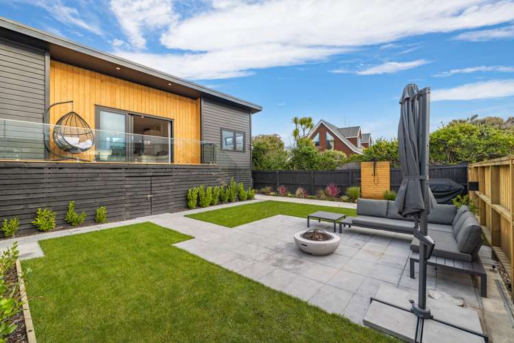 2/2 Mermaid Place Southshore_26