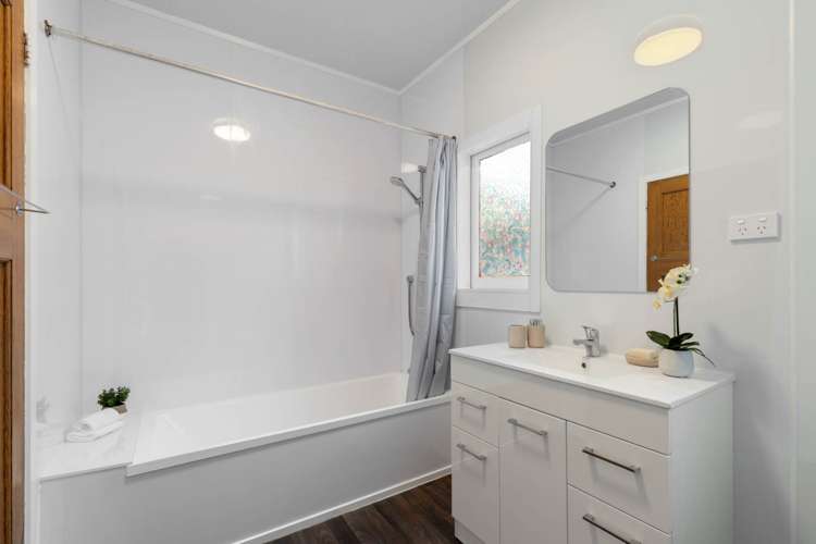 74A Pah Road Royal Oak_10