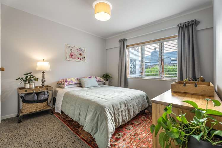 2/66 Fowlds Avenue_2