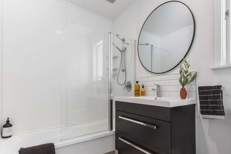 2 Webb Place Forrest Hill_15