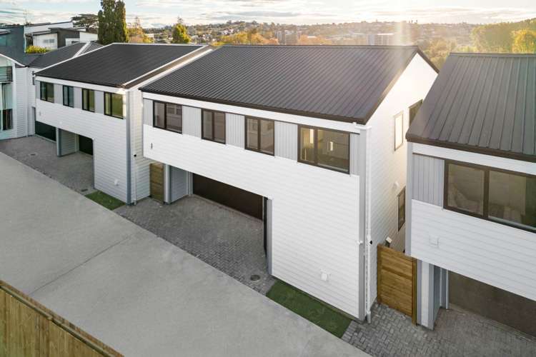8C Deuxberry Avenue_0