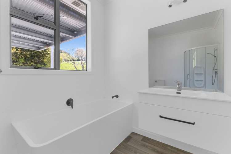 194 Tarata Road Inglewood_11