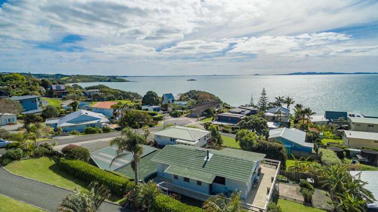 15 Kupe Road Coopers Beach_15