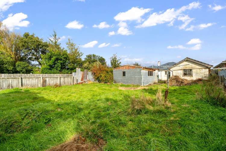 224 Pomona Street Strathern_25