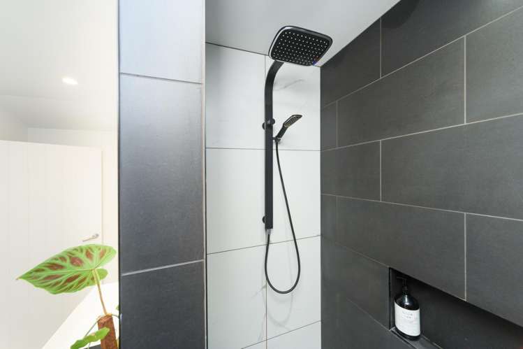 733 Stoney Creek Road Bunnythorpe_21