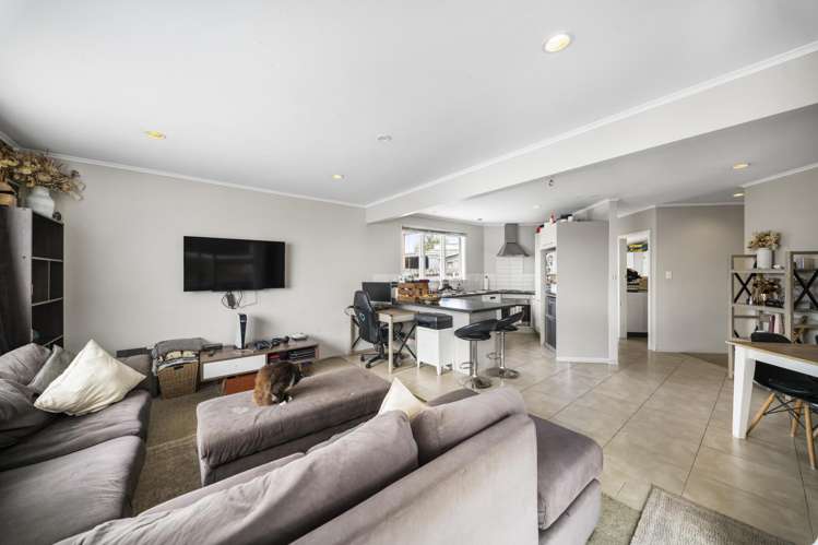 6 Blease Street New Lynn_13