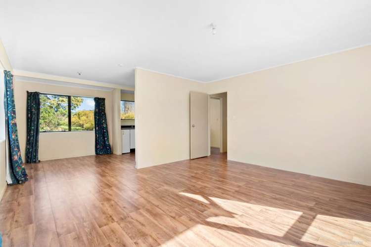 55 Park Lane Runciman_8