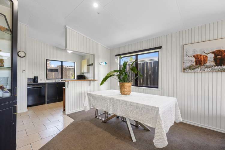 728 Papamoa Beach Road Papamoa Beach_11