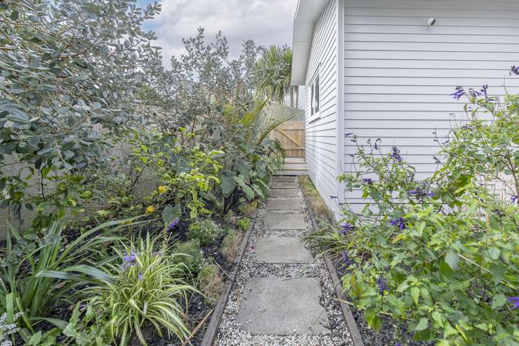 12b Brennan Avenue Te Atatu Peninsula_19
