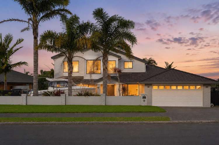 99 Grovenor Drive_0