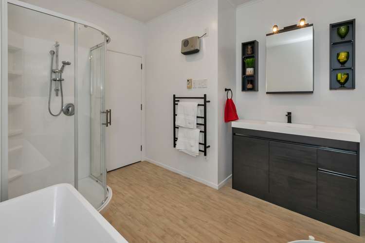 8 Punga Grove Avenue Riverside_23