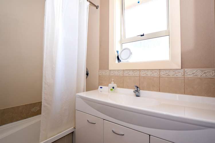 20 Forth Street Marchwiel_11