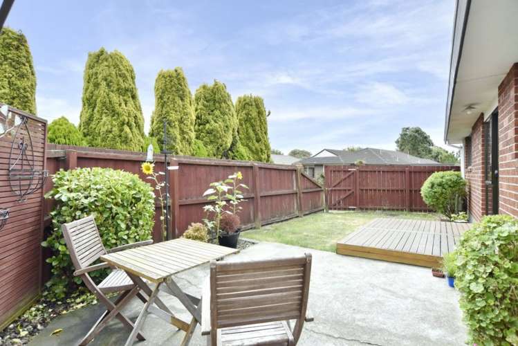 1/9 Palamino Place Woolston_18