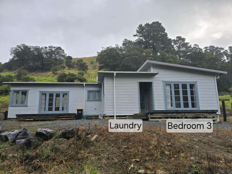 998 Thames Coast SH25 Road Thames_25