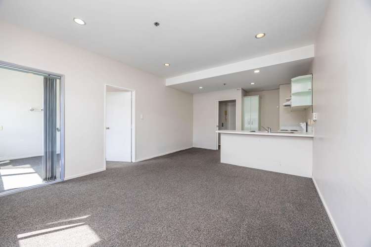 2D/15 Auburn Street_5