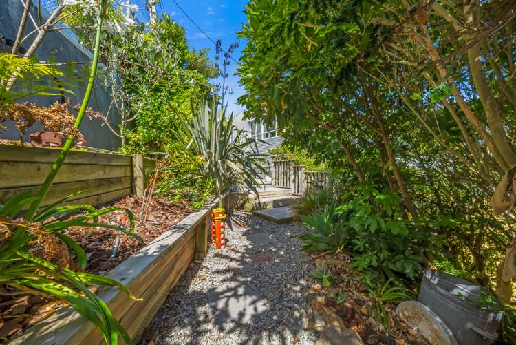 2b Cherry Grove Strathmore Park_15