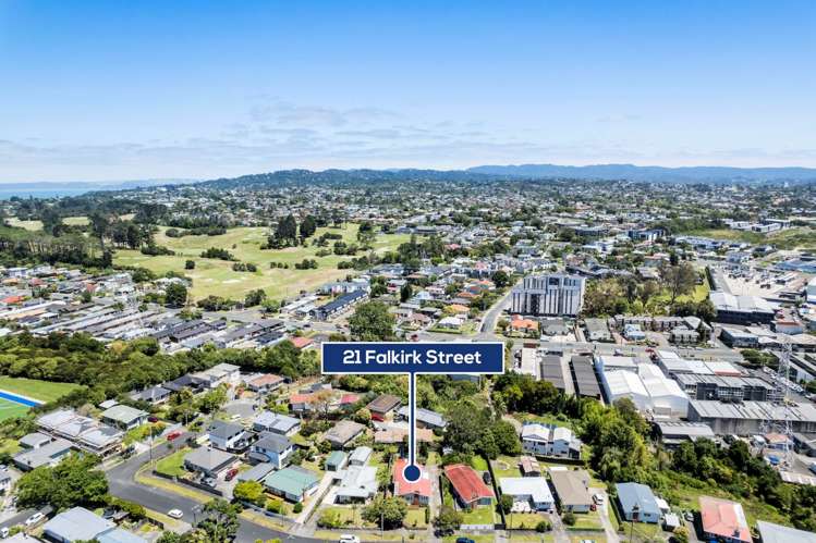 21 Falkirk Street Blockhouse Bay_14