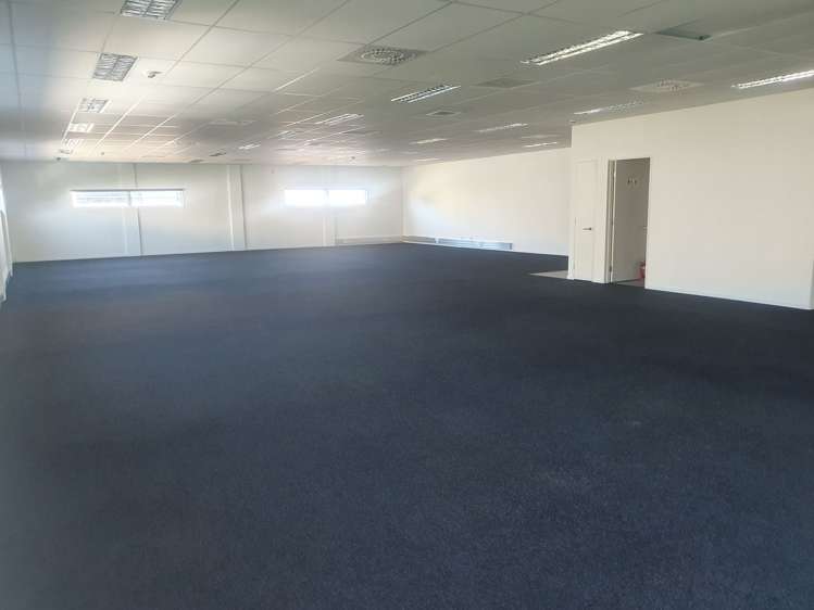 Unit 10/2 Barry Hogan Place Riccarton_5